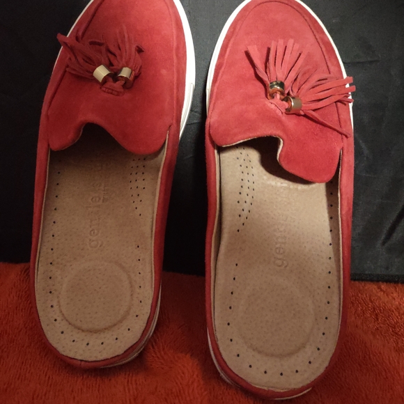 Gentle Souls Red Tassel Slip-On Sneakers - Picture 7 of 8